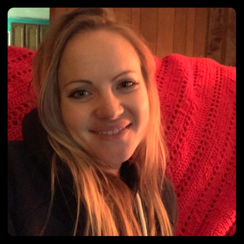 Meet your Posher, Abigail